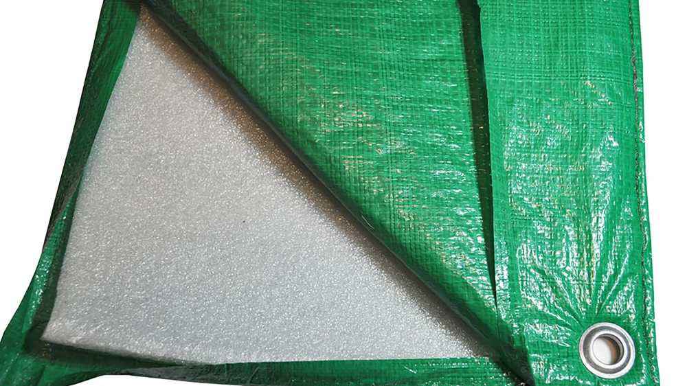 Полога из тарпаулина — универсальная защита в любых условиях