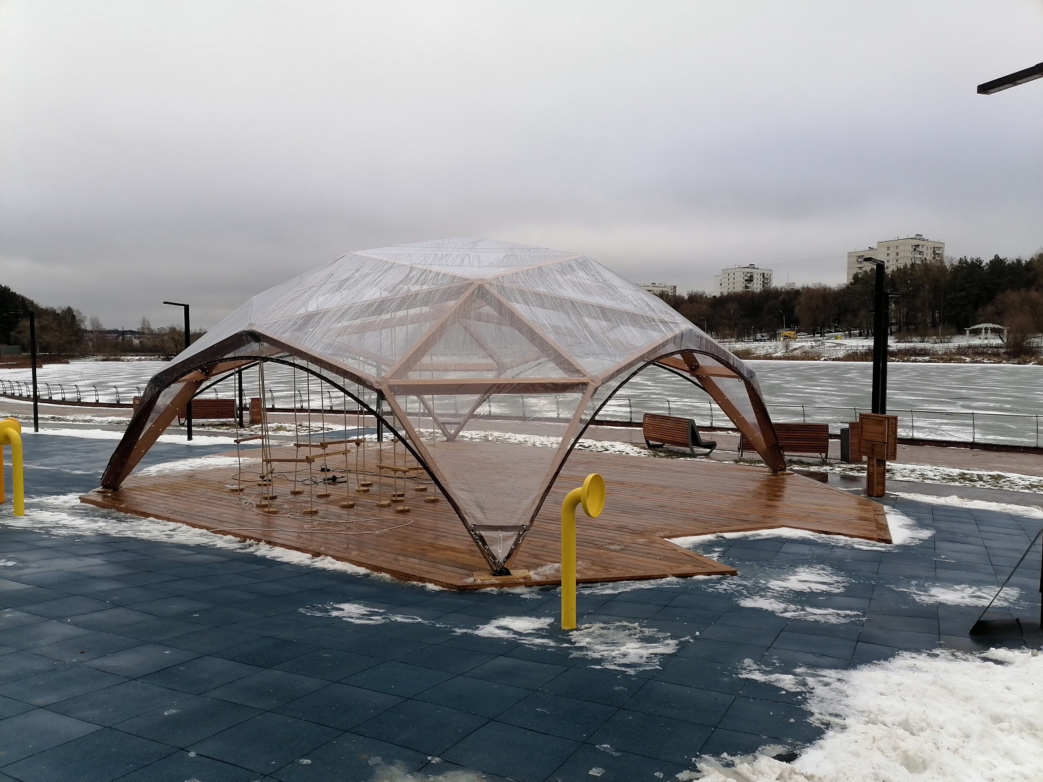 Шатёр - детская площадка