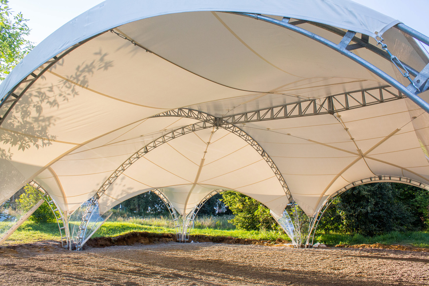 Арочный шатер