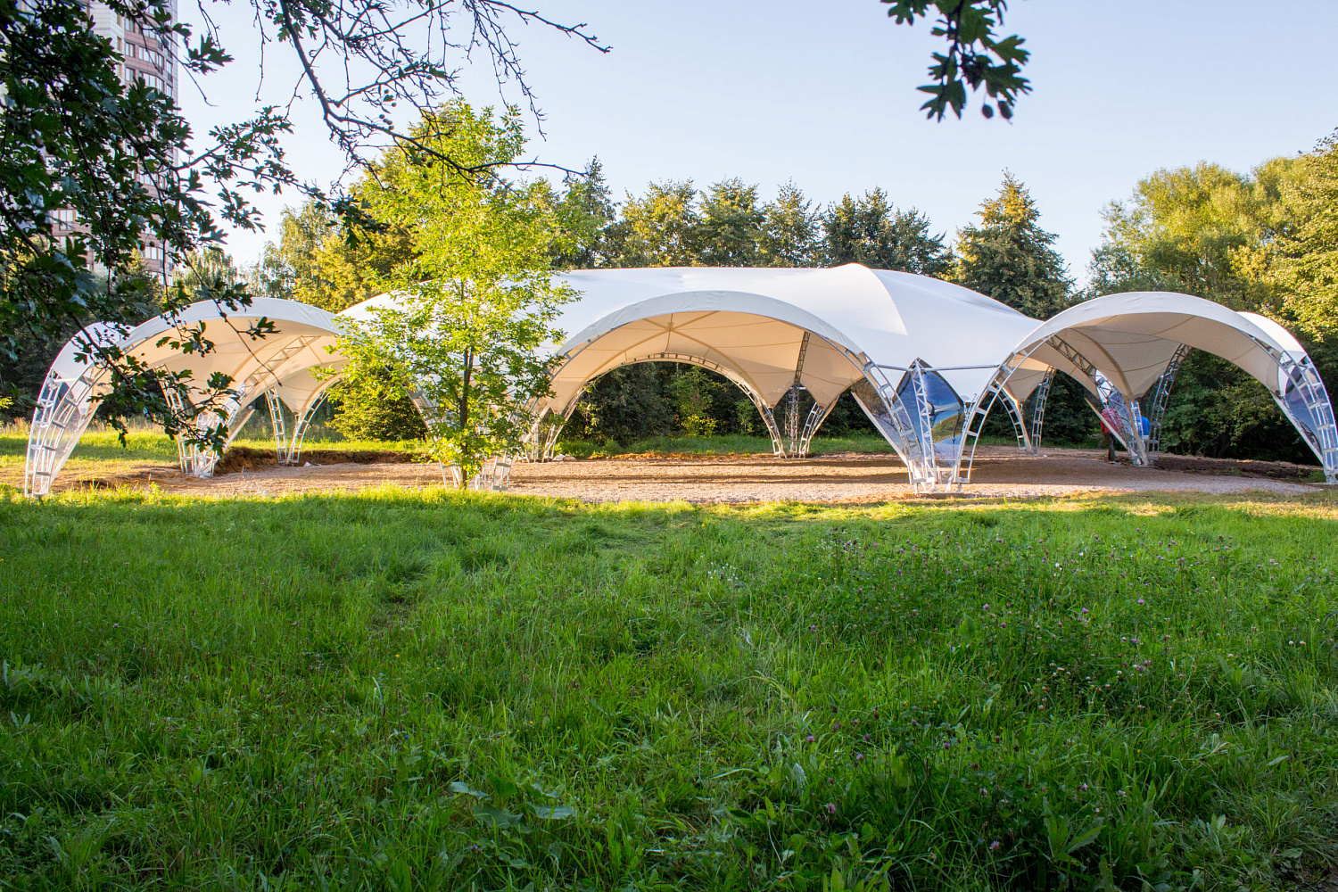 Арочный шатер