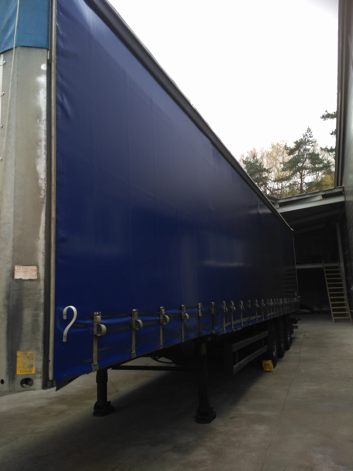 Тент на полуприцеп