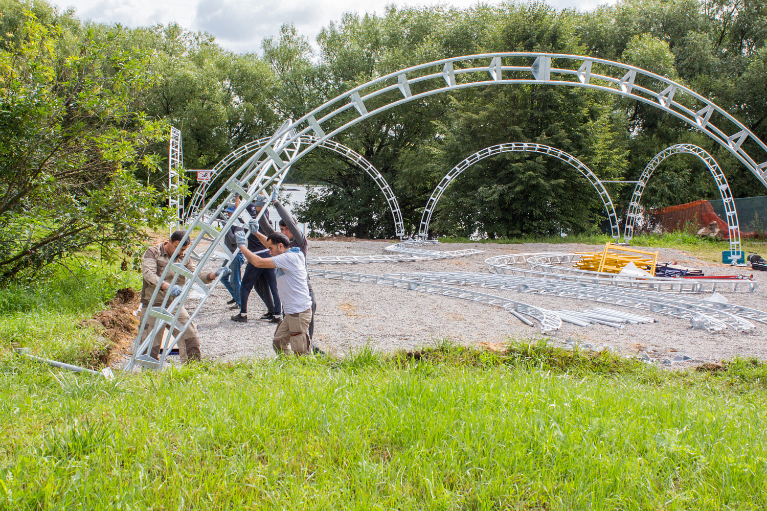 Арочный шатер