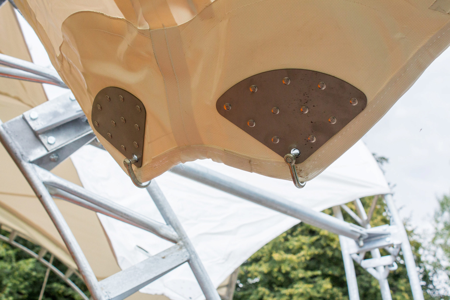 Арочный шатер