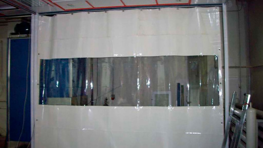 ПВХ шторы для автомоек — зонирование, защита и теплосбережение