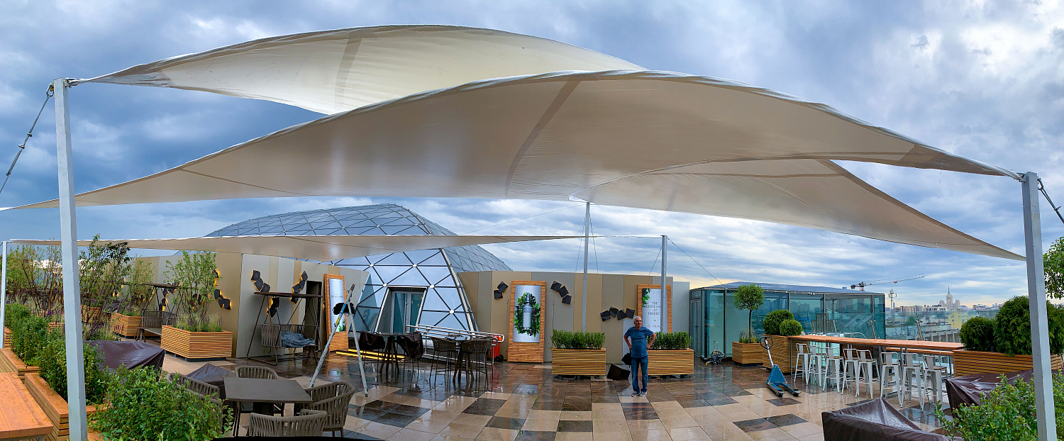 Тент «Парус» на крыше отеля RITZ